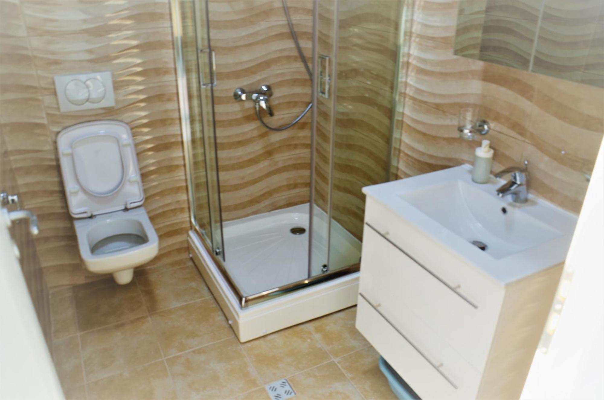 Apartmani Svetionik Budva Kamer foto