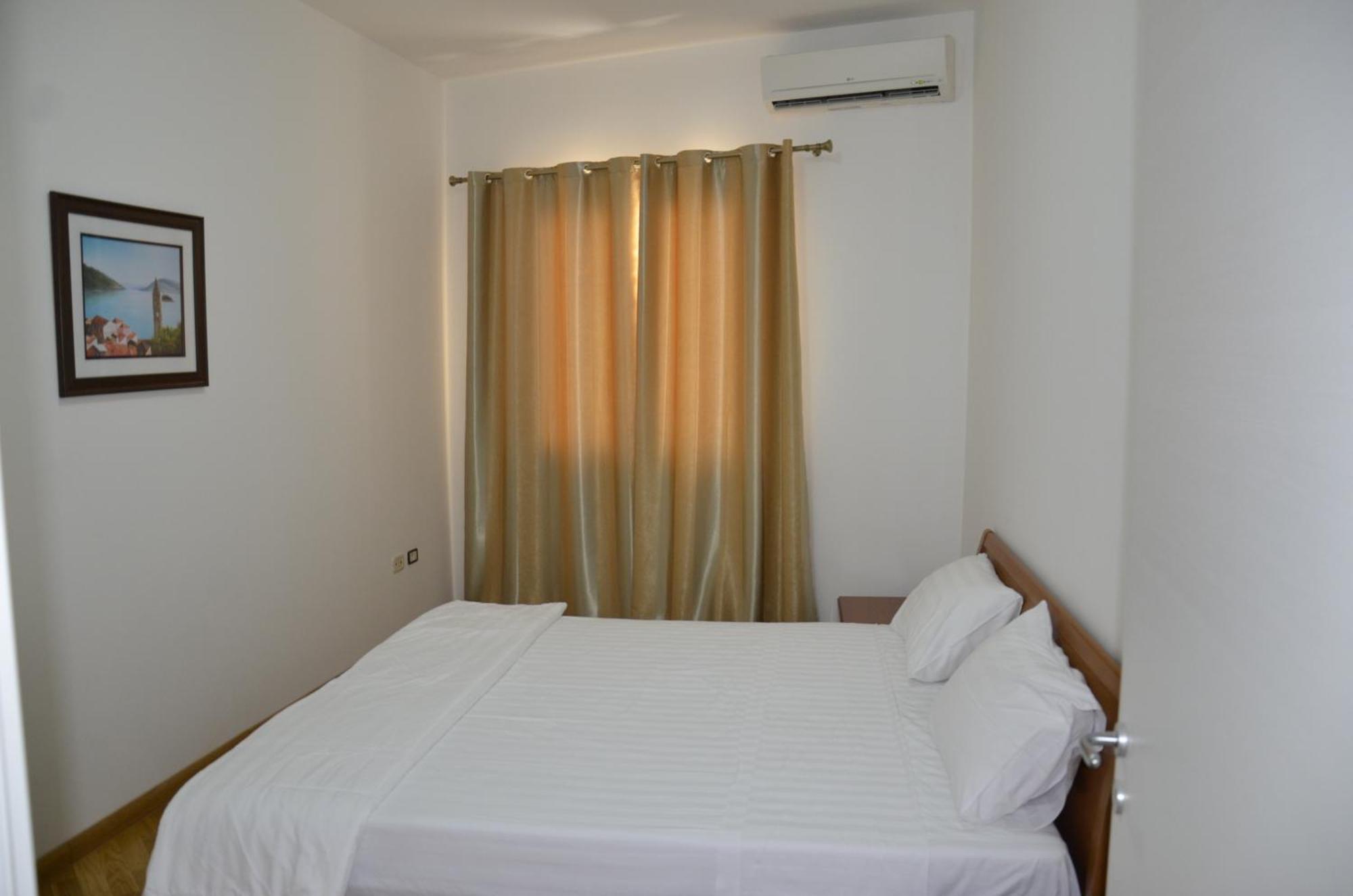 Apartmani Svetionik Budva Kamer foto