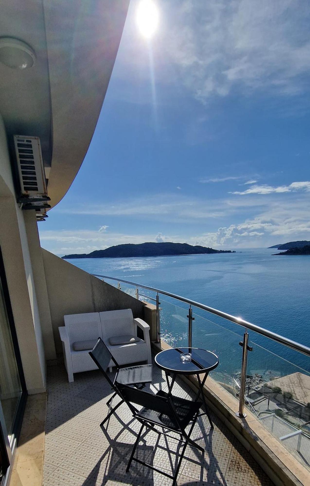 Apartmani Svetionik Budva Buitenkant foto