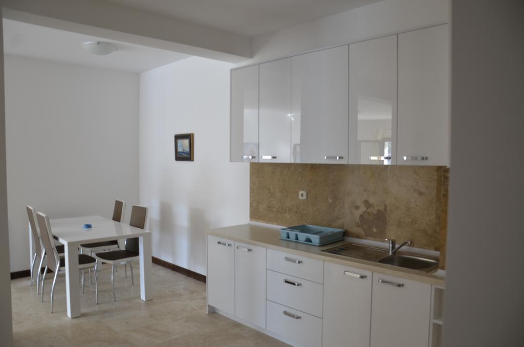 Apartmani Svetionik Budva Buitenkant foto