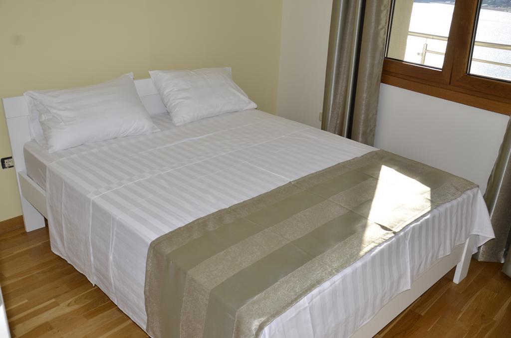 Apartmani Svetionik Budva Buitenkant foto