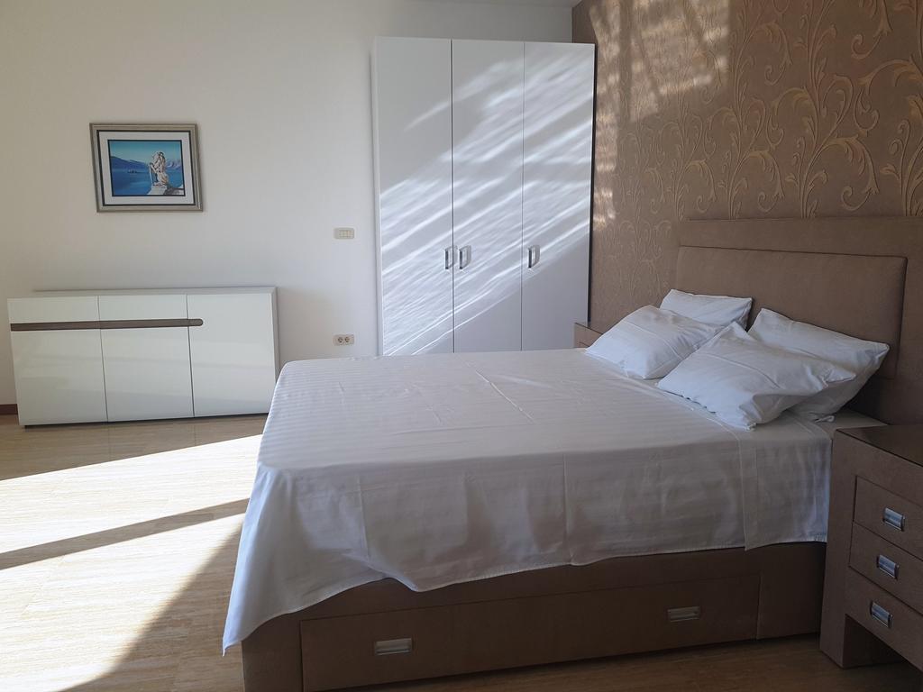Apartmani Svetionik Budva Buitenkant foto